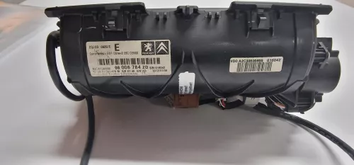 NAVIGATIONS-KLAPPBILDSCHIRM/ CONTINENTAL VDO/ RNEG-SYSTEM/